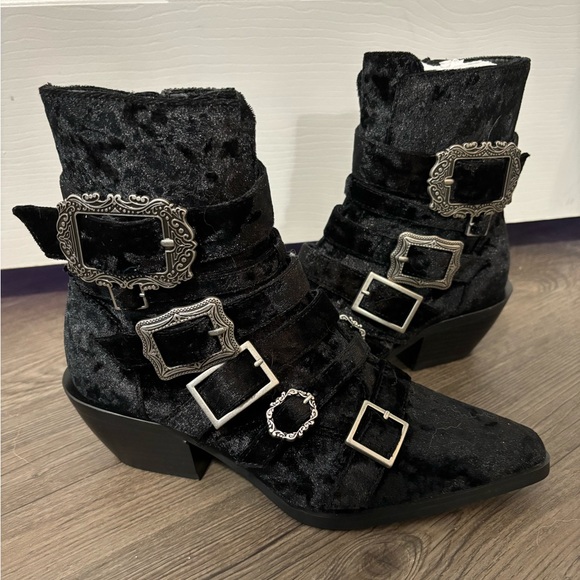 Dolls Kill Shoes - Dolls Kill / Widow | Shape Shifter Ankle Boots
